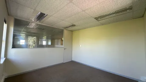 WhatsApp Image 2025-11-27 at 09.30.12 (25).